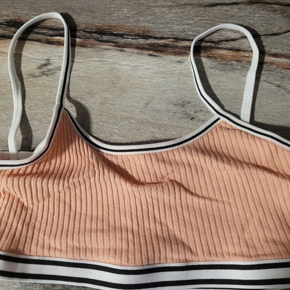 Lot of 6 youth M bralettes - Picture 2 of 7